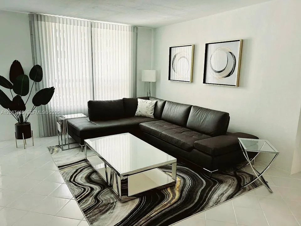 10185 Collins Ave #1416