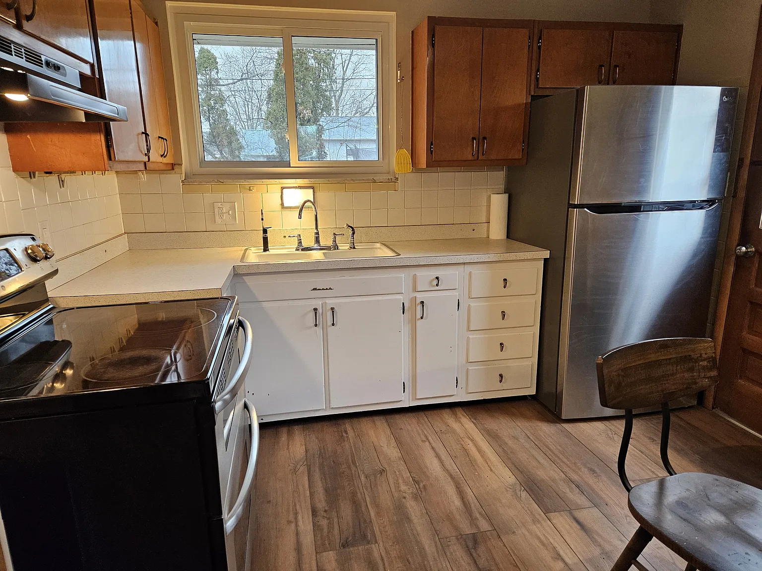 3 bed, 988 sqft, $1,800 — Photo 3