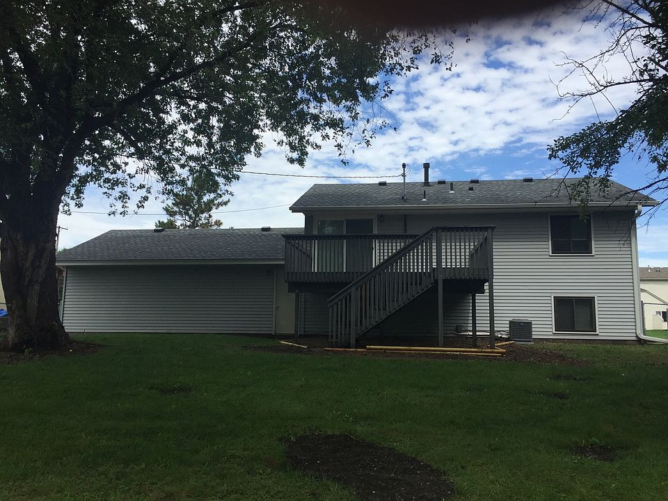 2nd image of 1376 Osborne Rd NE