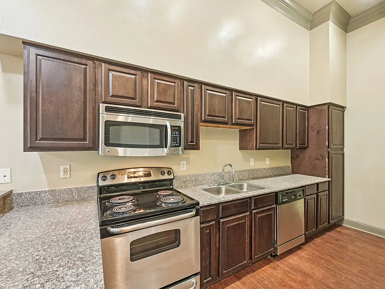 2101 Church Street — Photo 181