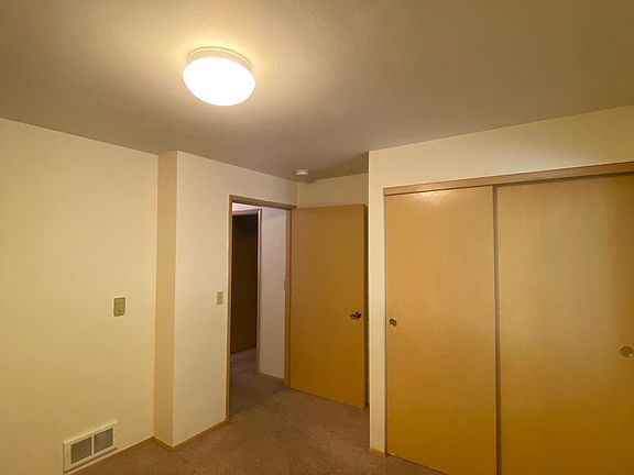 4th image of 4026 Goldcrest Dr NW
