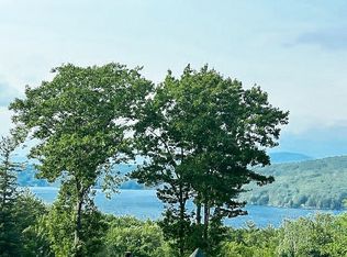 7 Yachtsmans Rdg, Laconia, NH 03246