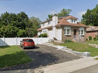 476 Vernon Ave, Staten Island, NY 10309