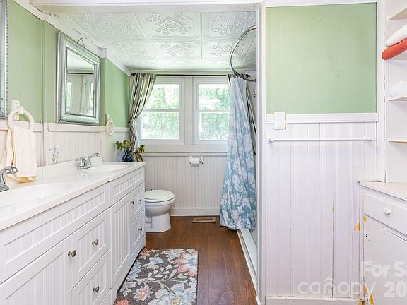 23rd image of 1492 Murray Rd