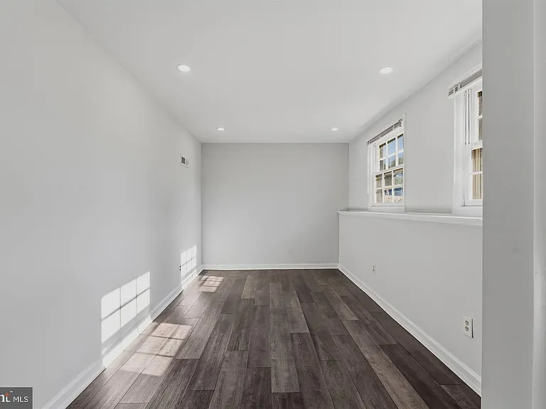 1021 Richfield Rd — Photo 24