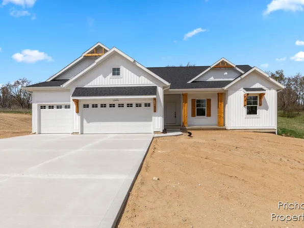 12491 Agate Ct SE, Alto, MI 49302