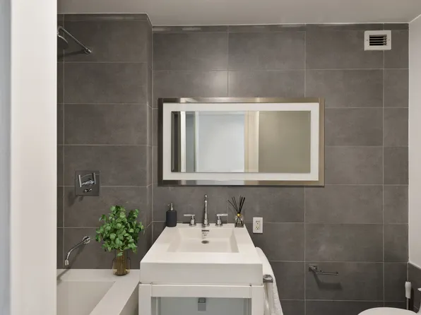 444 West 19th Street image 9 of 12