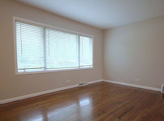 5th image of 15746 W Birchwood Ln