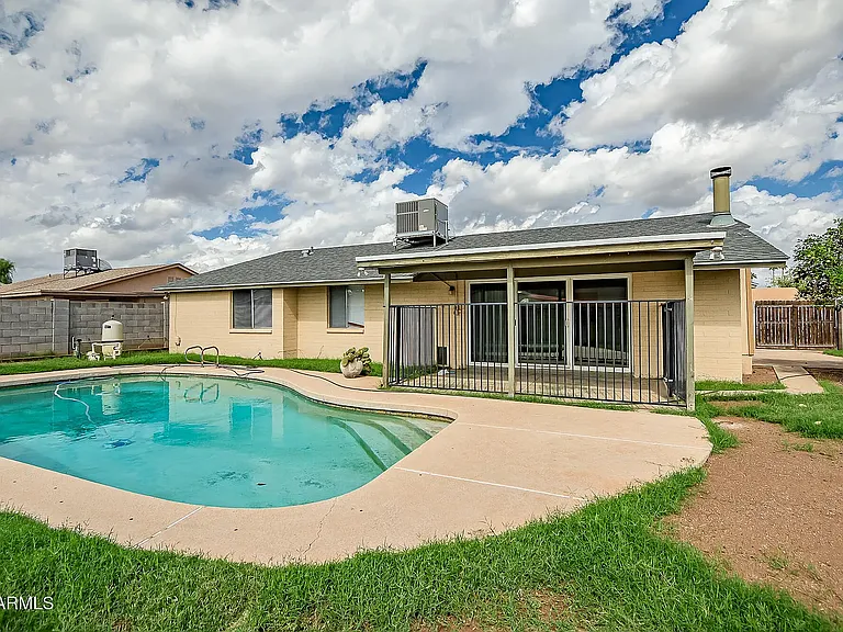 5601 W Carol Ave — Photo 22