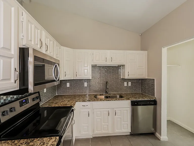 2811 Galemeadow Dr #2 — Photo 6