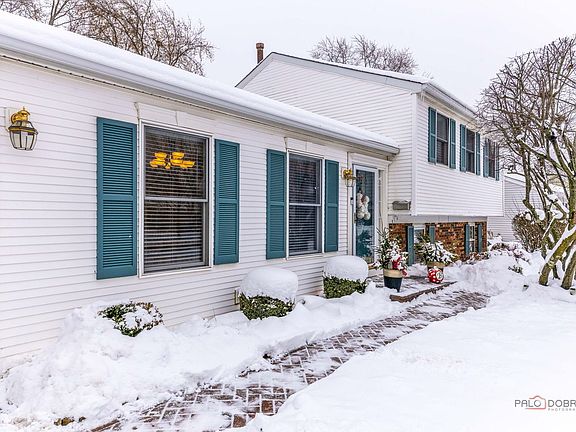 2nd image of 225 Wickham Dr