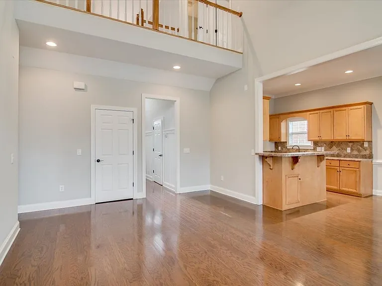 2507 Grier Cir — Photo 6