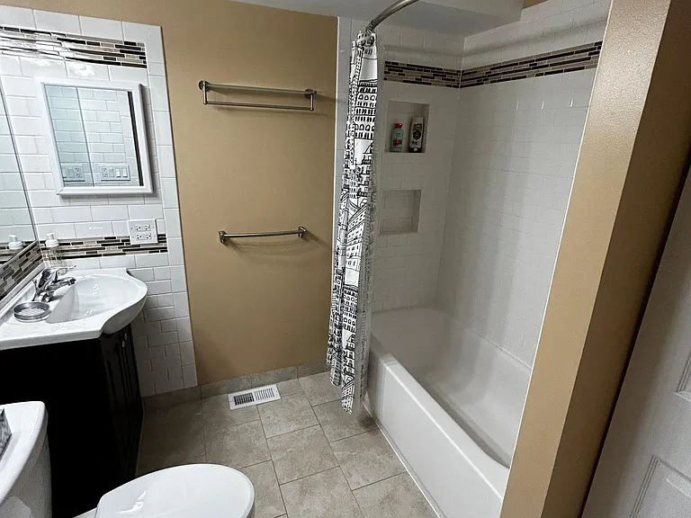 1365 N Whispering Springs Cir — Photo 11