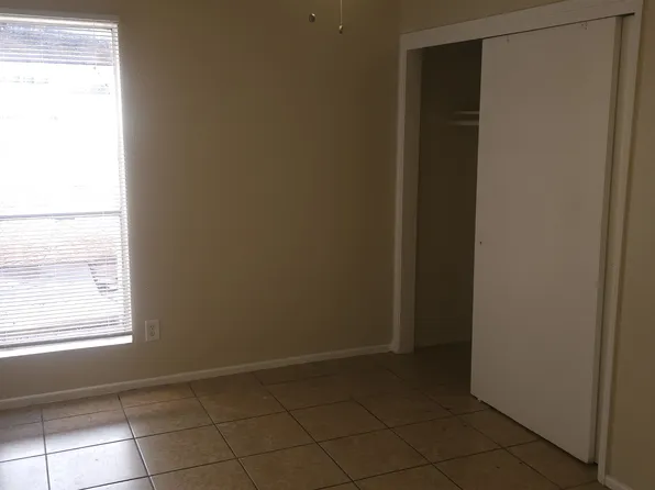 635 N Arrowhead Dr APT 1, Chandler, AZ 85224