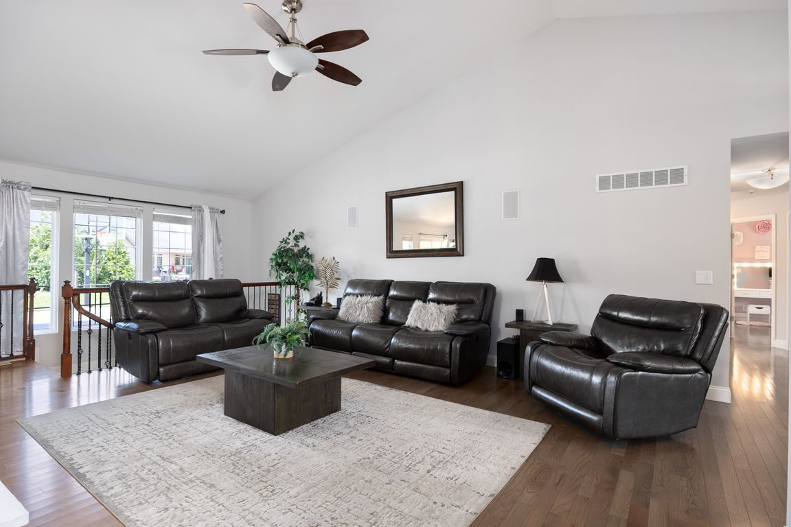 next background image