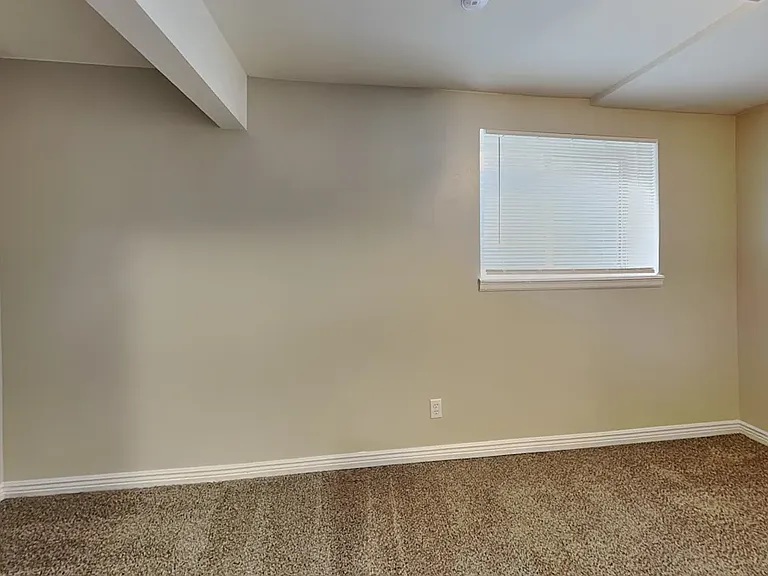5005 S Richfield Cir — Photo 7