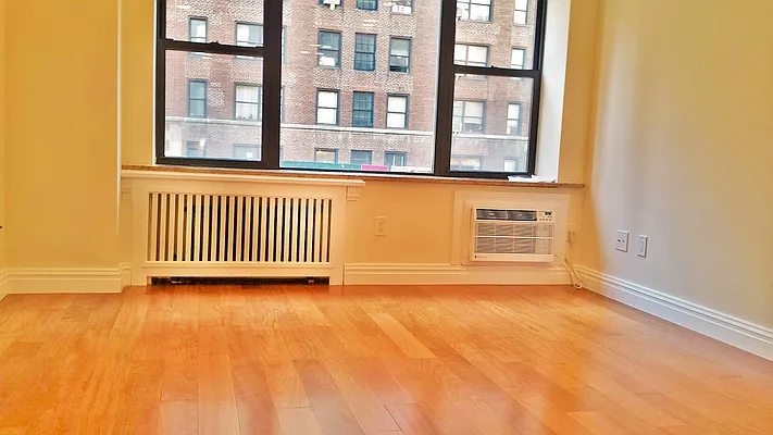 Rented by The Search D&M | media 31