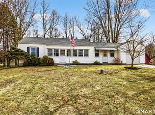 610 East Street South, Suffield, CT 06078