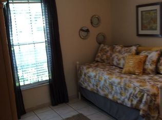 327 Riviera Dr, Debary, FL 32713