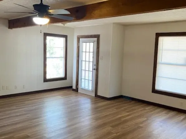 1816 SE 12th Ave, Mineral Wells, TX 76067
