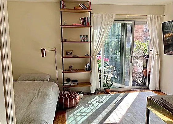 Rented by Oxford Property Group | media 12