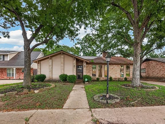 2nd image of 9854 Sagebark Dr