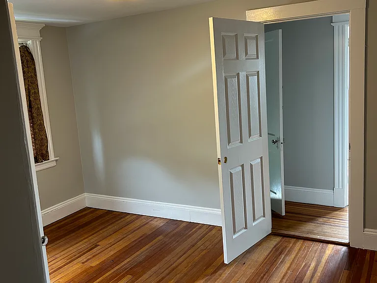 766 Farmington Ave #3 — Photo 6