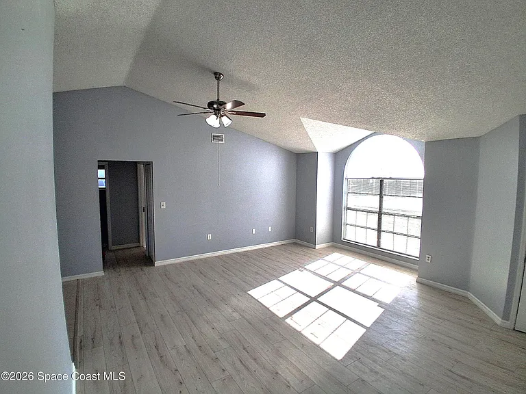 426 Jupiter Blvd NW — Photo 9