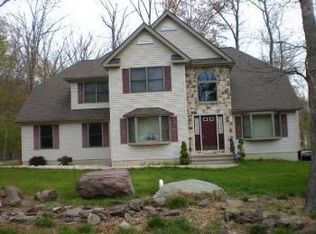 31 Pocono Dr, East Stroudsburg, PA