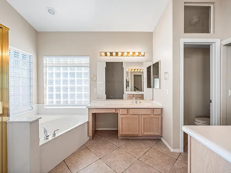 20717 N 59th Dr — Photo 16