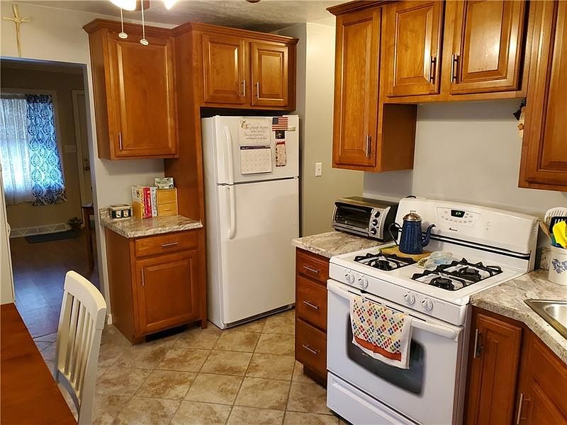 618 Winfield Rd, Cabot, PA 16023 Zillow