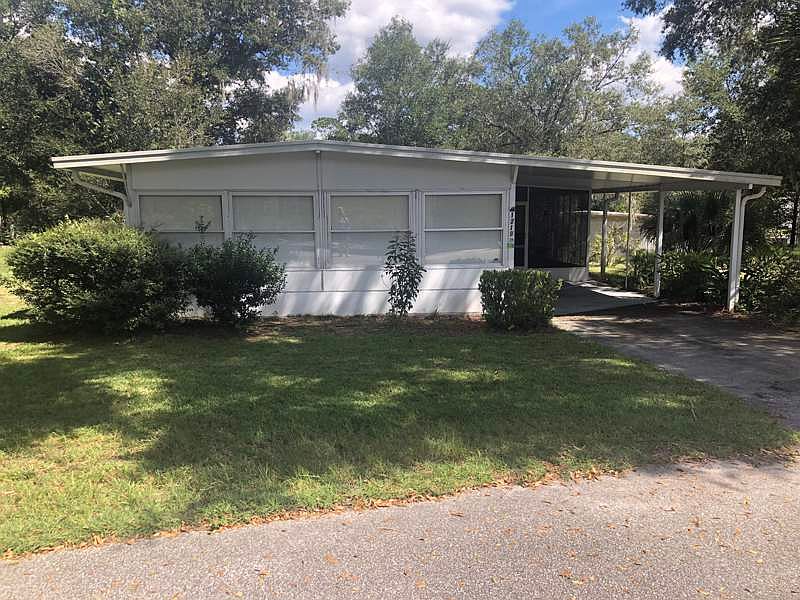 2nd image of 1219 Hickory Ln