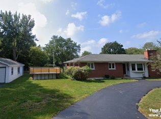 875 W Poplar St, Palatine, IL 60067