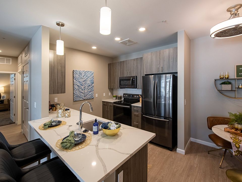 Gateway Place | Greeley, CO Apartments