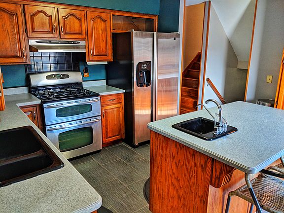 3rd image of 12967 Randall Ct