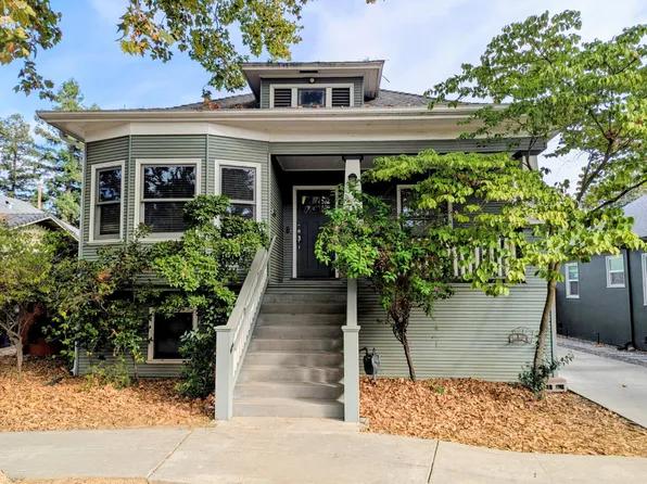 2751 Portola Way, Sacramento, CA 95818