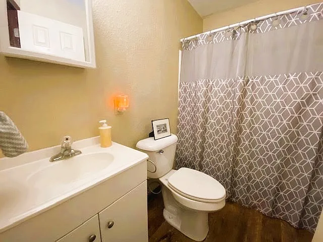 218 S 5th St #3 — Photo 9