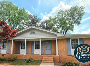 1499 Hammack Dr, Morrow, GA 30260