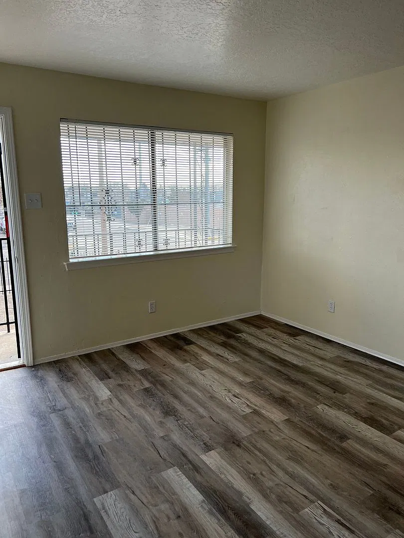 Zuni Princess Apartments — Photo 4