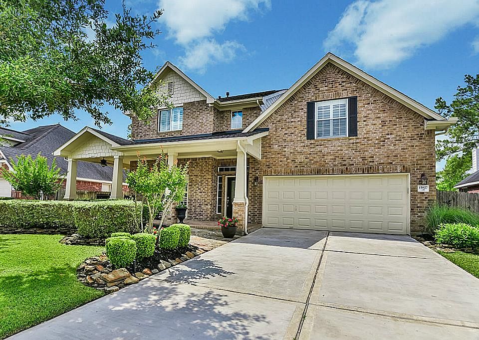 1st image of 15827 Hurstfield Pointe Dr