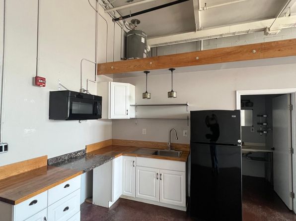 Sunshine Studios | 851 81 Street Ave, Oakland, CA