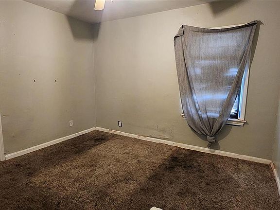 4th image of 6101 Wulff Dr