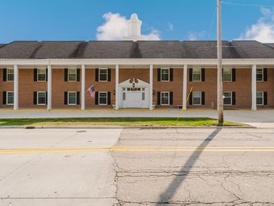 602 S Mercer Ave APT 111, Bloomington, IL, 61701