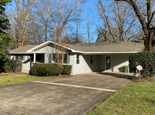 2811 Williamsburg Rd, Hattiesburg, MS 39402