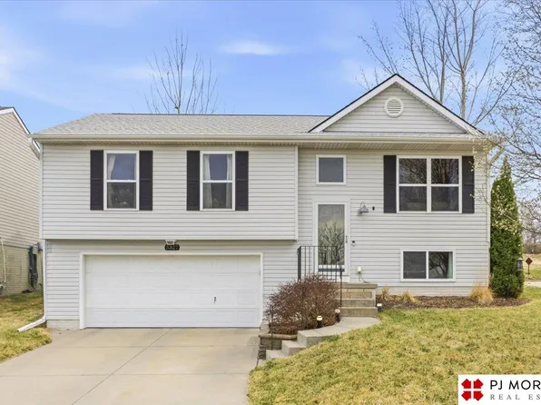 5327 S 194th St, Omaha, NE 68135