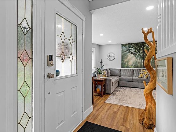 5th image of 3180 West Rd