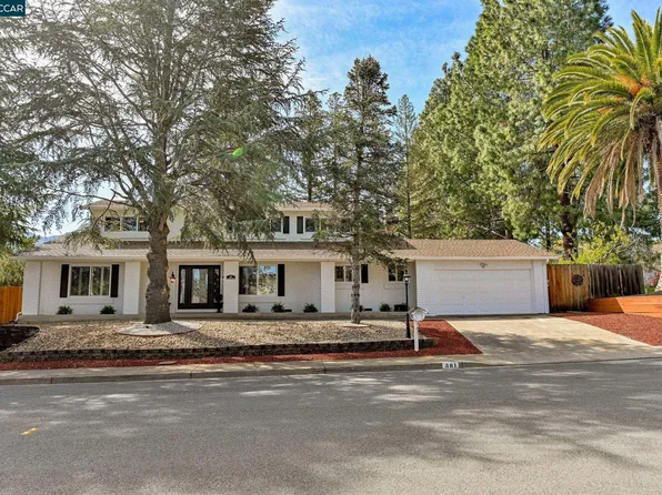 381 Mount Washington Way, Clayton, CA 94517