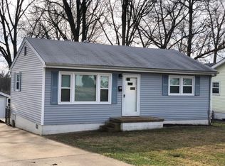 400 Hillcrest Blvd, Ballwin, MO