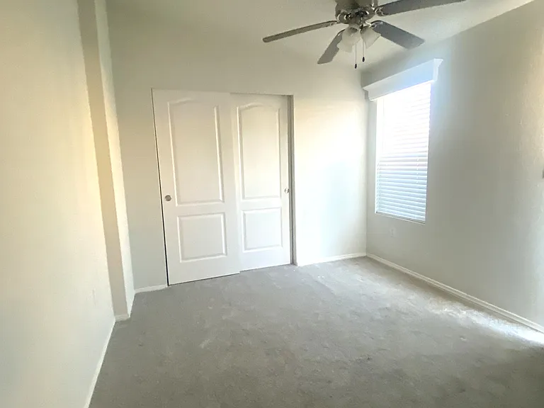 El Cajon Mobile Home Park — Photo 14