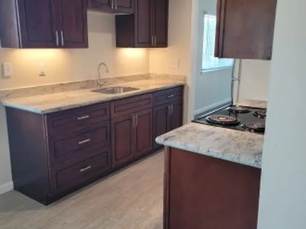 4796 Heyer Ave APT 3, Castro Valley, CA 94546